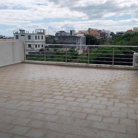 Villa John Flic en Flac Екстер'єр фото
