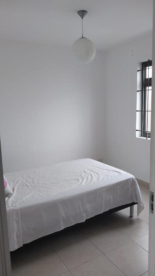 Villa John Flic en Flac Екстер'єр фото