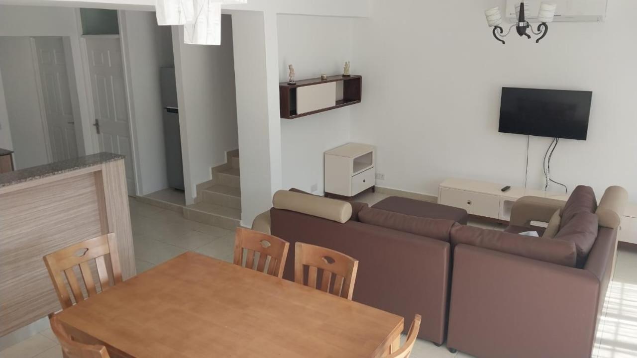 Villa John Flic en Flac Екстер'єр фото